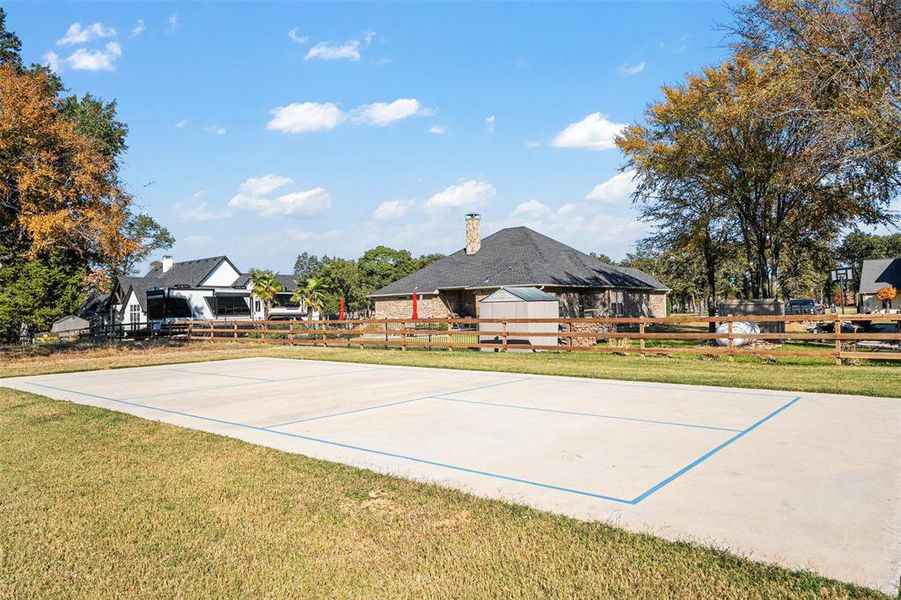 Community amenities in , Mabank (Image 32).