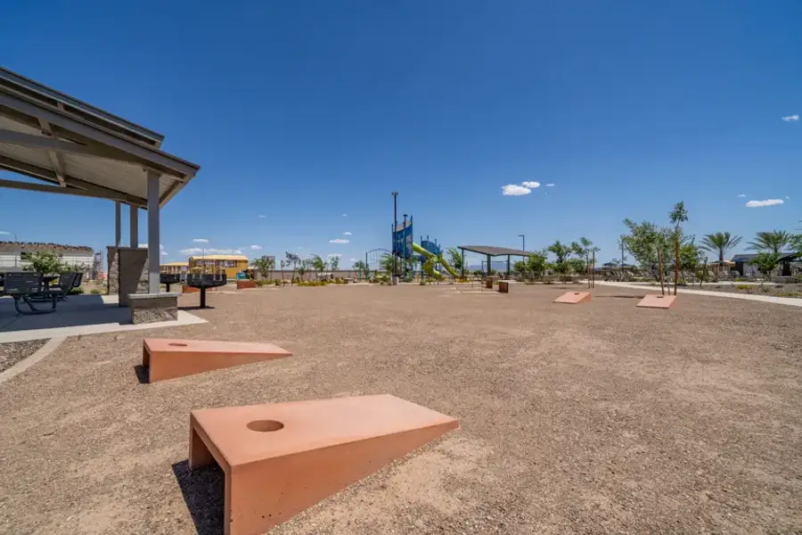 Community amenities in Allen Ranches, Litchfield Park (Image 35).