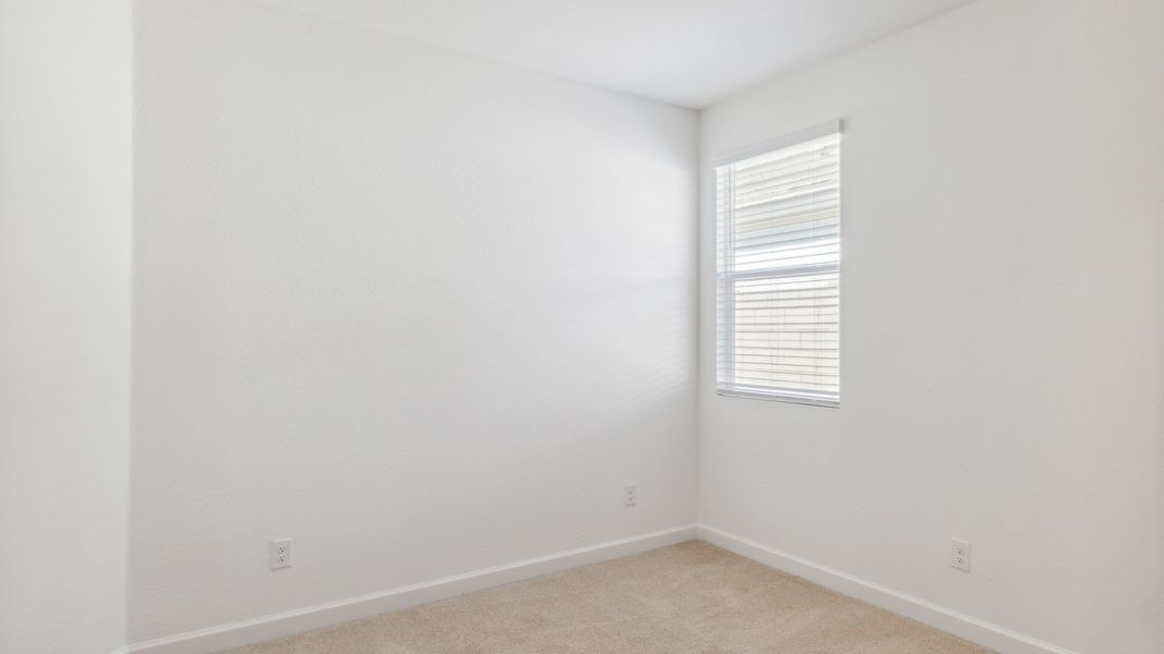 Spacious, unfurnished interior of a new home in Aloravita, Peoria (Image 16).