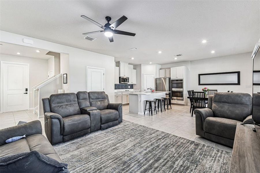 Furnished interior view inside a new home in Conner Crossing, Spring Hill (Image 13). Furnished interior view inside a new home in Conner Crossing, Spring Hill (Image 13).