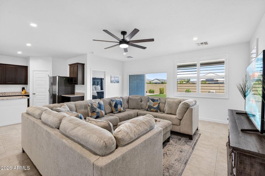 10-web-or-mls-040S Palo Verde Dr