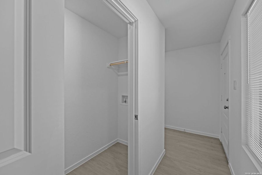 Spacious, unfurnished interior of a new home in Guadalupe Ridge, New Braunfels (Image 14).