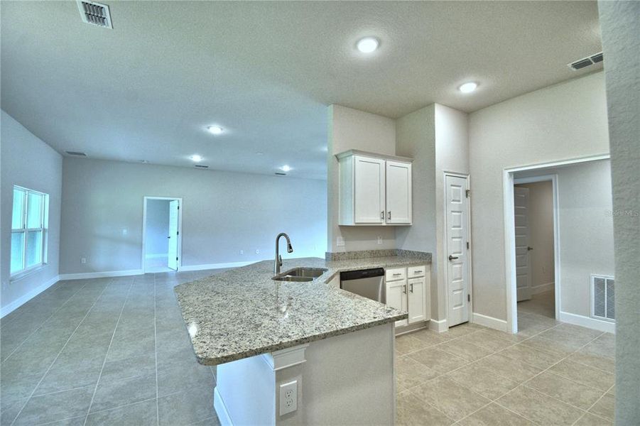 Furnished interior view inside a new home in Cadence Crossing, Auburndale (Image 16).