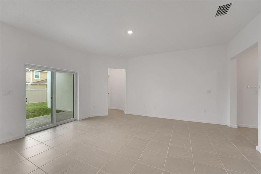 Spacious, unfurnished interior of a new home in Cypress Park Estates, Haines City (Image 27). Spacious, unfurnished interior of a new home in Cypress Park Estates, Haines City (Image 27).