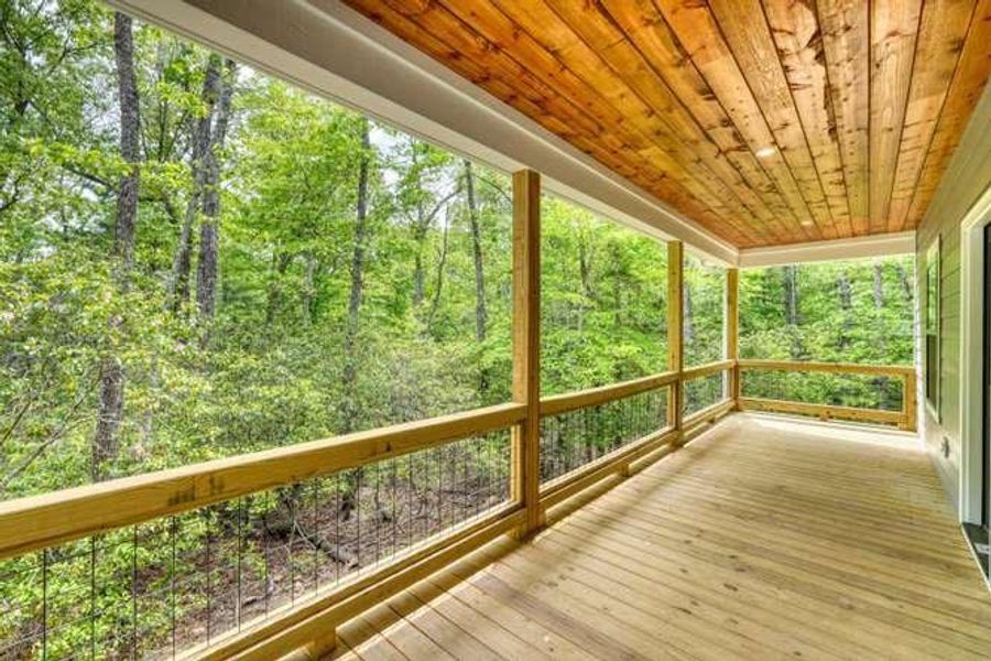 Exterior details and patio area of a home in , Blairsville (Image 19).