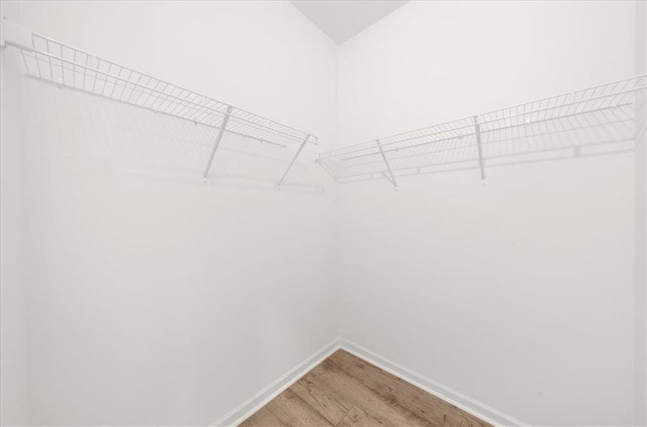 Spacious, unfurnished interior of a new home in , Gainesville (Image 51).