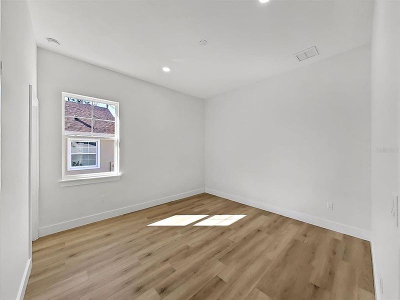 Spacious, unfurnished interior of a new home in , Brooksville (Image 22).