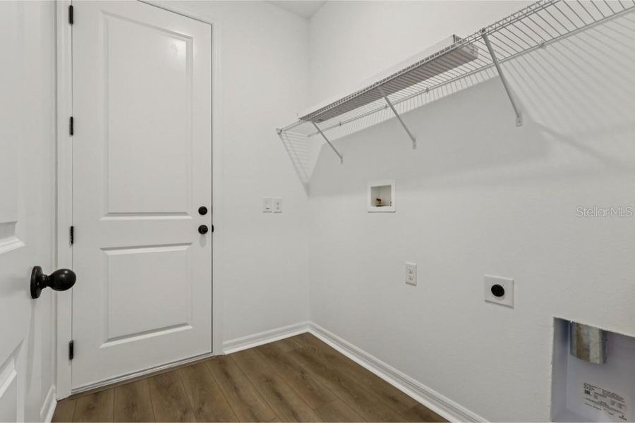 Spacious, unfurnished interior of a new home in Sunbrooke, St. Cloud (Image 14).