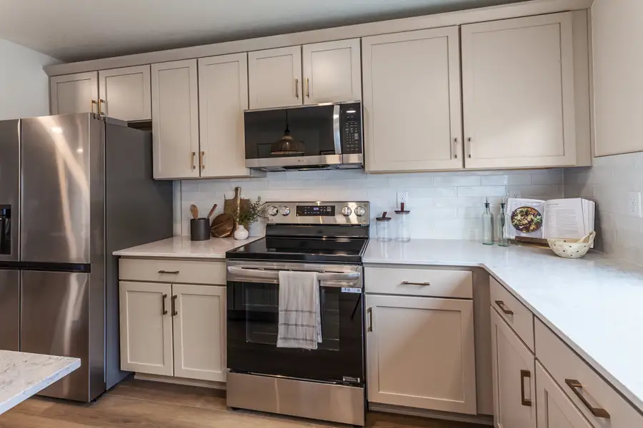 Representative furnished interior of a home built from the Marigold by Hartford Homes in Prairie Song, Windsor (Image 12).