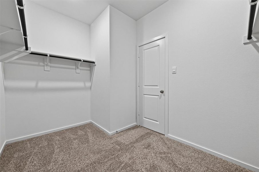 Spacious, unfurnished interior of a new home in , Katy (Image 27). Spacious, unfurnished interior of a new home in , Katy (Image 27).