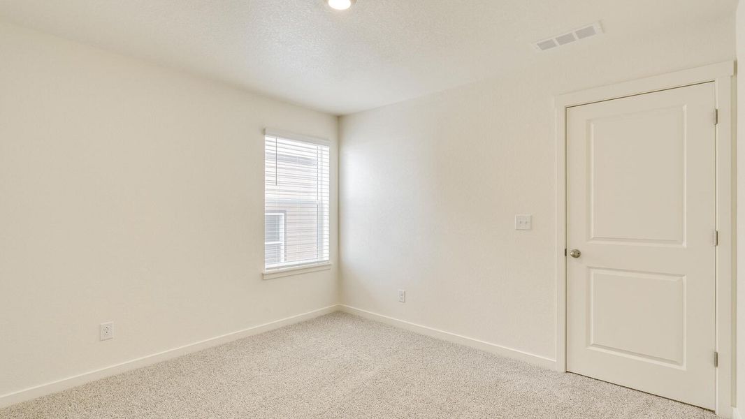 Representative unfurnished interior of a home built from the Gable by D.R. Horton in Brighton Crossing, Brighton (Image 27).