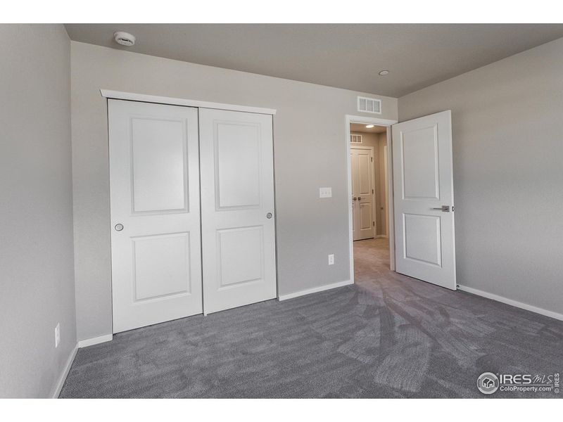 Spacious, unfurnished interior of a new home in , Timnath (Image 31).