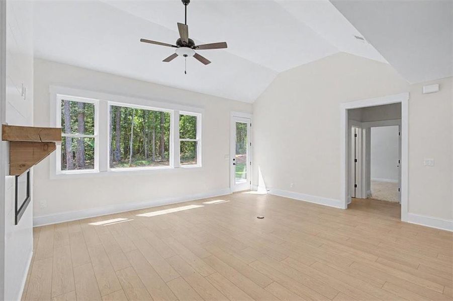Spacious, unfurnished interior of a new home in , Dallas (Image 25). Spacious, unfurnished interior of a new home in , Dallas (Image 25).