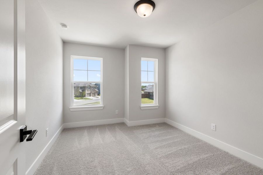 Spacious, unfurnished interior of a new home in Lake Park Villas, Wylie (Image 30).