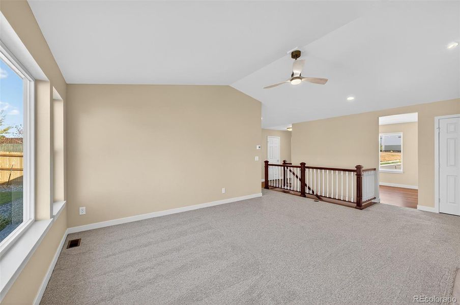 Spacious, unfurnished interior of a new home in , Aurora (Image 19).