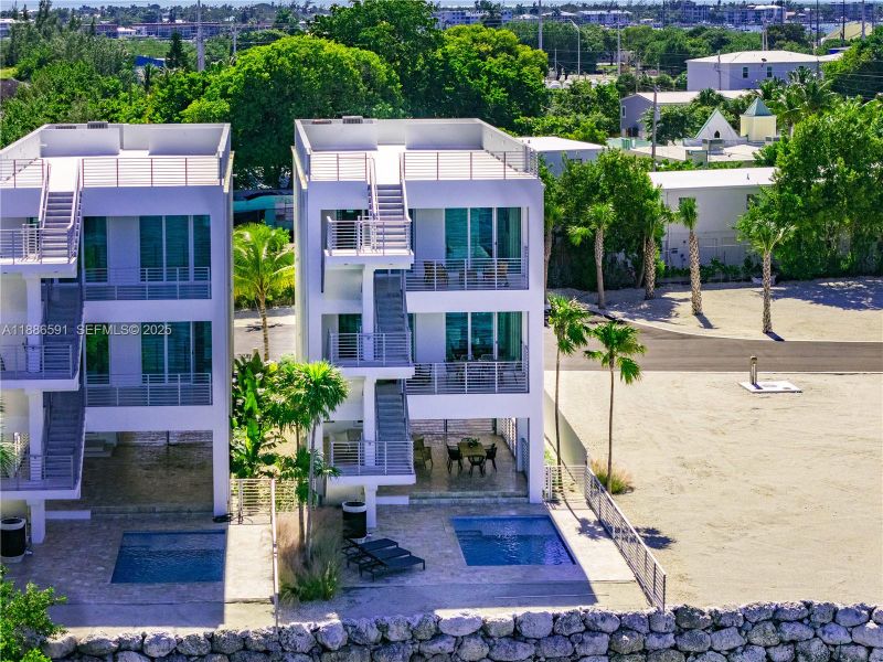 Condo located in Marathon, FL showcasing its design and architecture (Image 5). Condo located in Marathon, FL showcasing its design and architecture (Image 5).