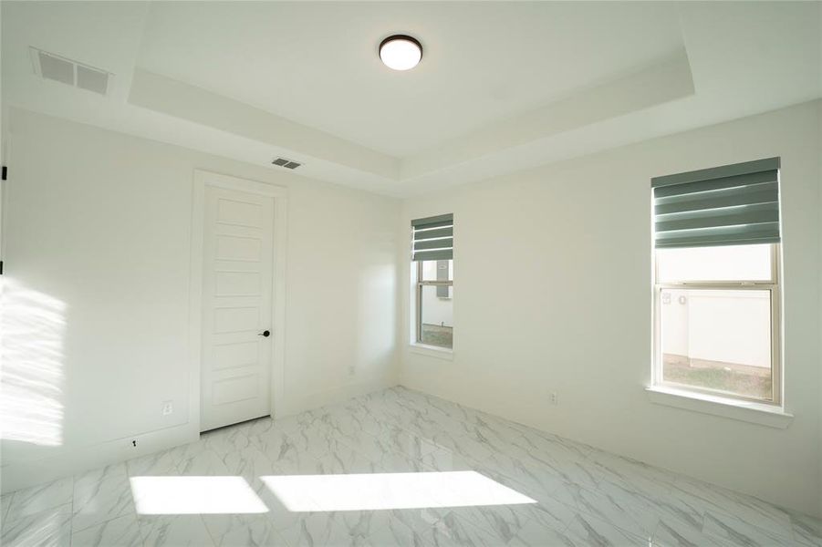 Spacious, unfurnished interior of a new home in , Frisco (Image 20).