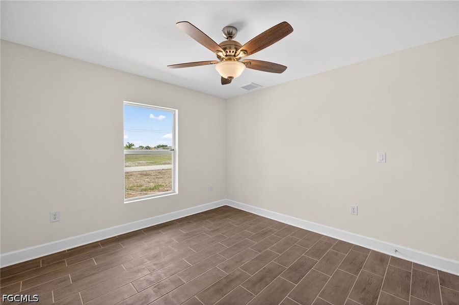 Spacious, unfurnished interior of a new home in Cape Coral, Cape Coral (Image 20). Spacious, unfurnished interior of a new home in Cape Coral, Cape Coral (Image 20).