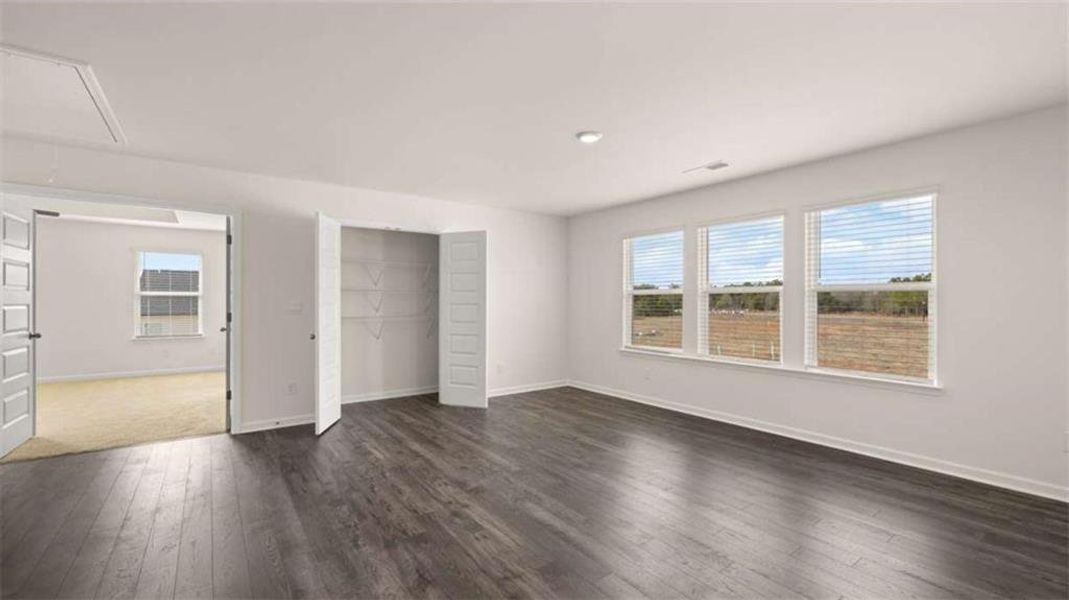 Spacious, unfurnished interior of a new home in Water Oak Estates, Lawrenceville (Image 34).