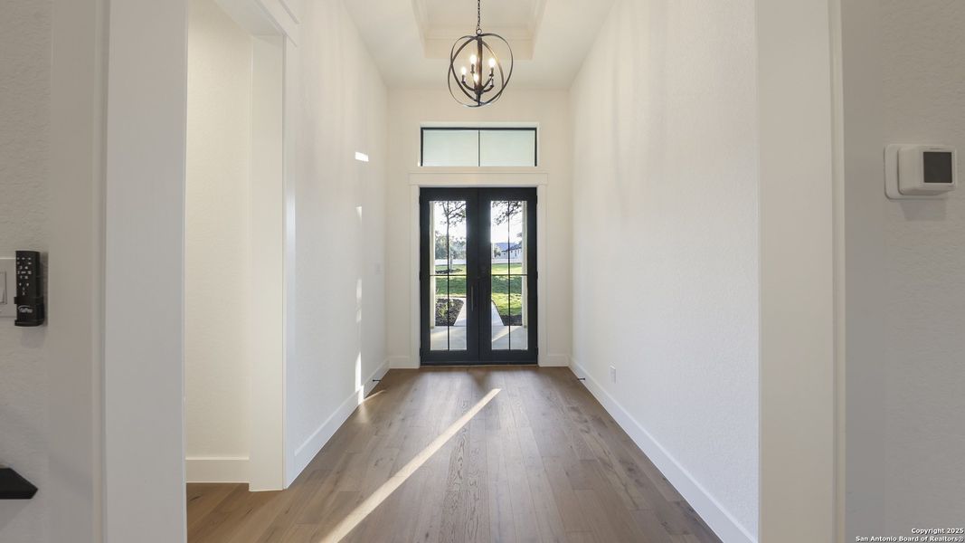 Spacious, unfurnished interior of a new home in , New Braunfels (Image 36).