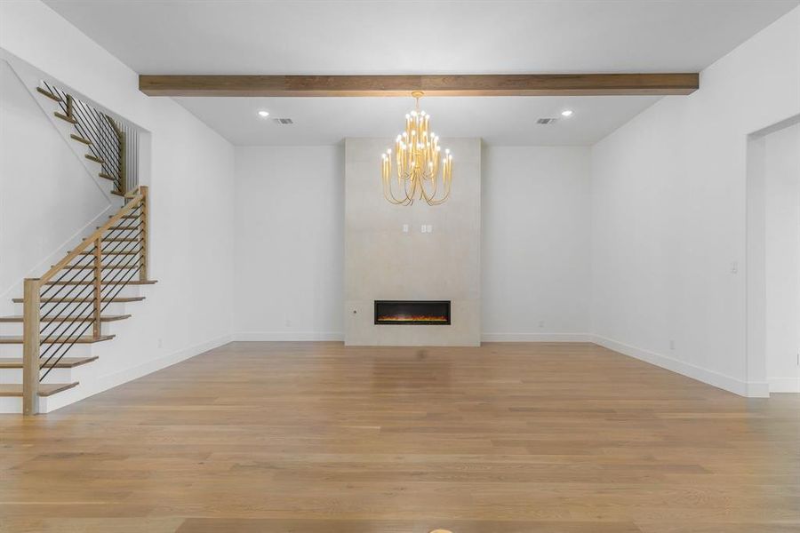 Spacious, unfurnished interior of a new home in The Resort on Eagle Mt. Lake, Fort Worth (Image 22).