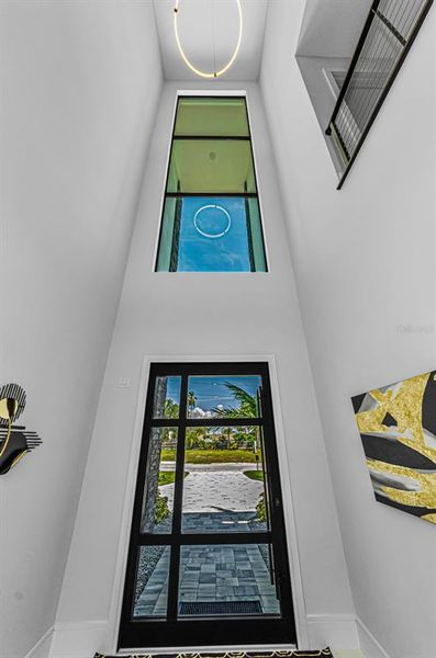 Spacious, unfurnished interior of a new home in , Treasure Island (Image 81).