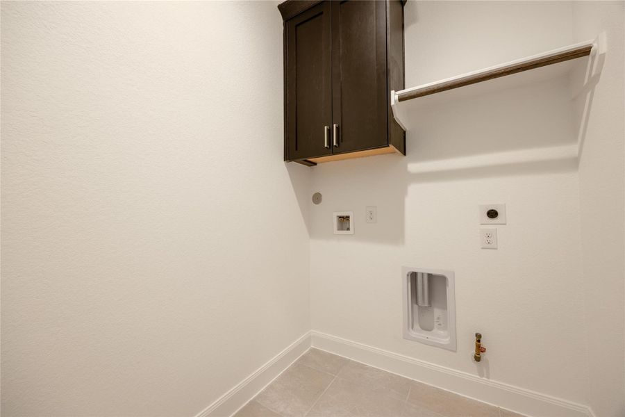 Furnished interior view inside a new home in Sunterra, Katy (Image 1). Furnished interior view inside a new home in Sunterra, Katy (Image 1).