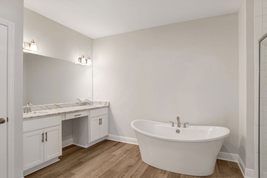 Representative furnished interior of a home built from the Drexel by Maronda Homes in Bellview Pointe, Bellview (Image 9).