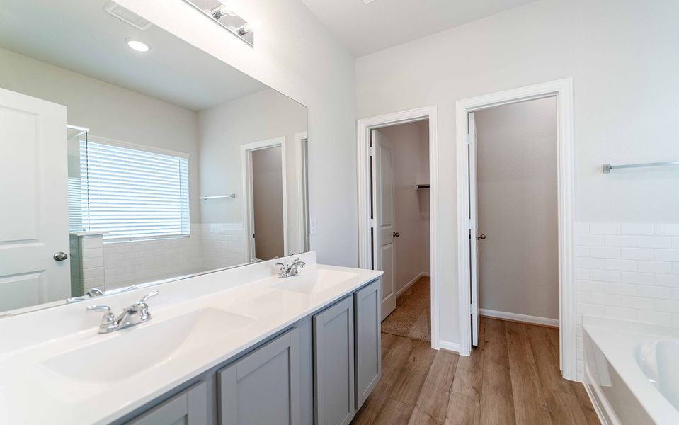 Furnished interior view inside a new home in Grande Estates, Bertram (Image 7). Furnished interior view inside a new home in Grande Estates, Bertram (Image 7).