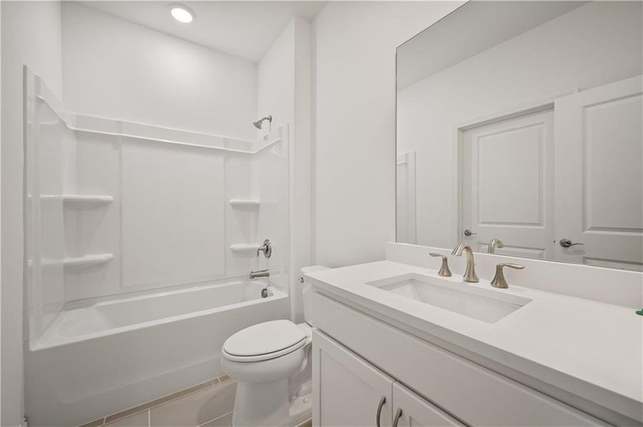 Furnished interior view inside a new home in Echols Farm, Hiram (Image 7).