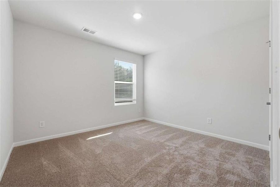 Spacious, unfurnished interior of a new home in Parkway James, Snellville (Image 27).