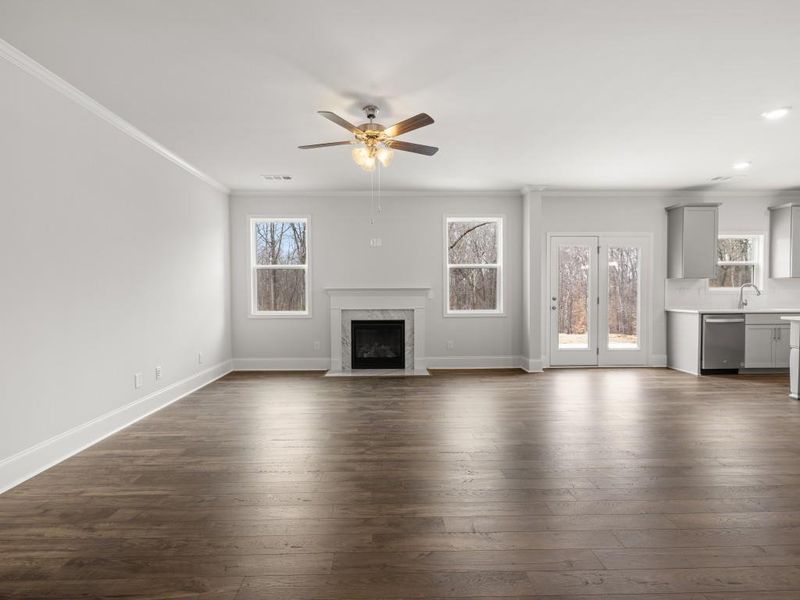 Spacious, unfurnished interior of a new home in Haven Abbey, Cumming (Image 56).