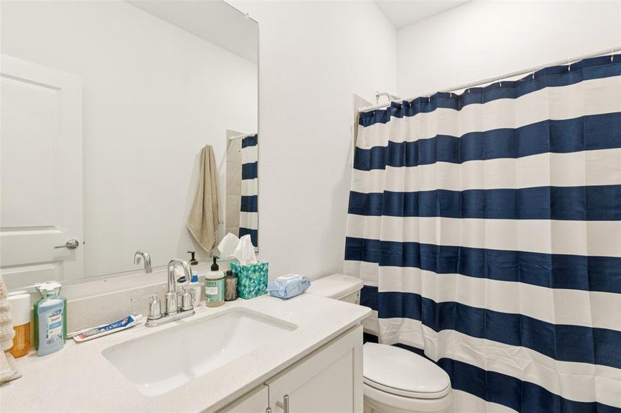 Furnished interior view inside a new home in Northlake Estates: Brookstone Collection, Little Elm (Image 9).