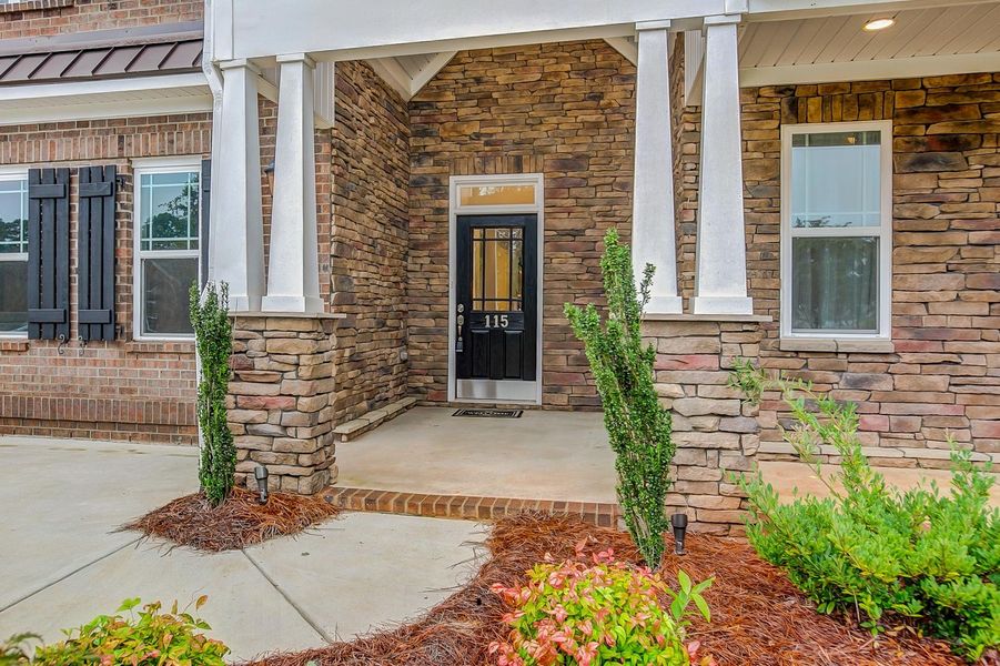 Representative exterior details of a home built from the Ashton by Keystone Homes NC in Weybridge, Burlington (Image 30).