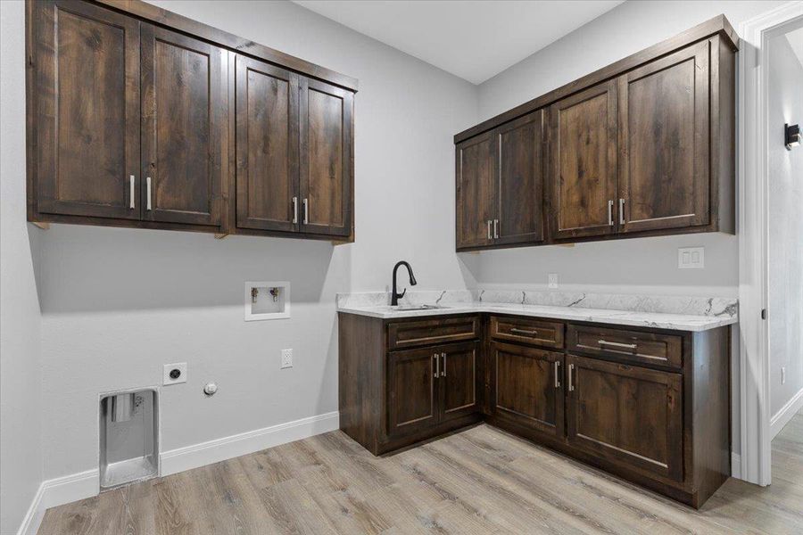 Furnished interior view inside a new home in , Bastrop (Image 31).