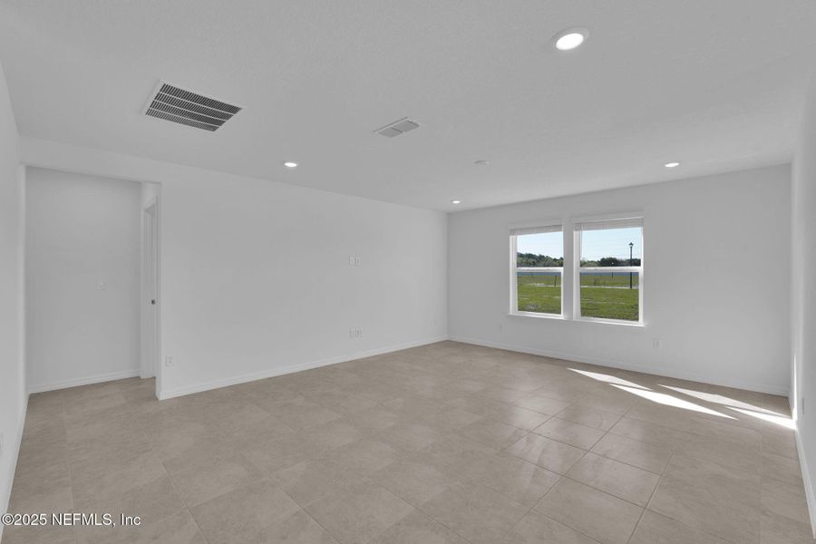 Spacious, unfurnished interior of a new home in Wells Landing, Jacksonville (Image 12). Spacious, unfurnished interior of a new home in Wells Landing, Jacksonville (Image 12).