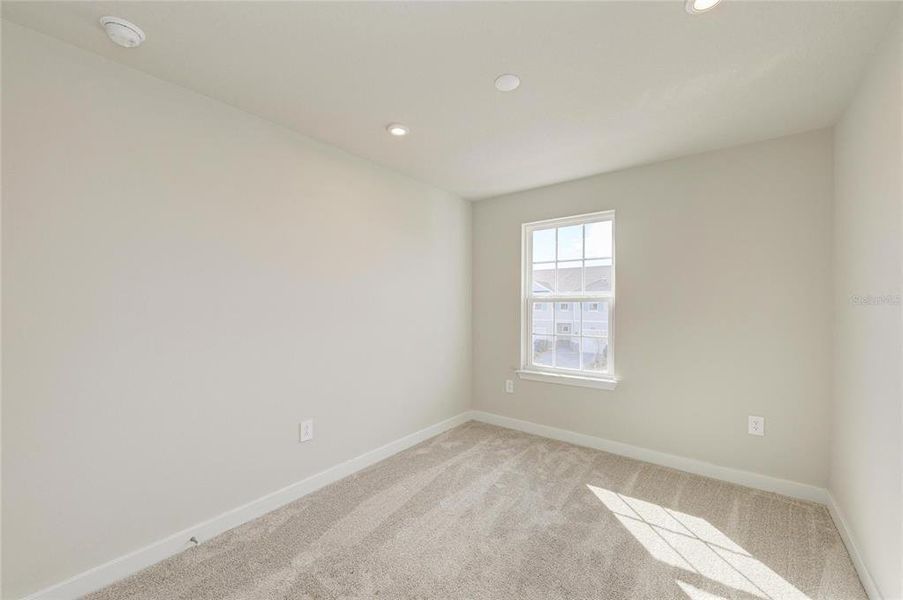 Spacious, unfurnished interior of a new home in , Bradenton (Image 37).