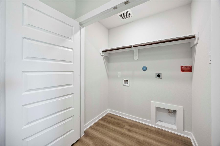 Spacious, unfurnished interior of a new home in The Villages at Westpointe, Dayton (Image 14).