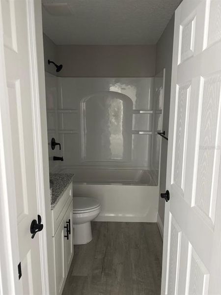 Image 28 of a home in .