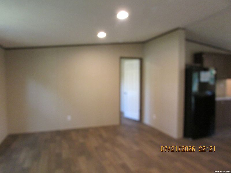 Spacious, unfurnished interior of a new home in , San Antonio (Image 9).