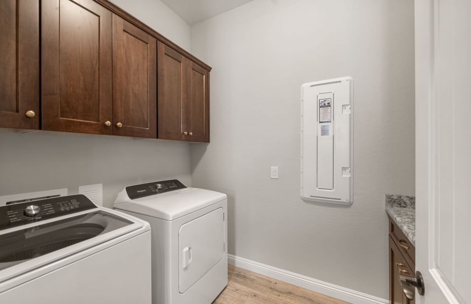 Image 28 of a home in Sun City Anthem at Merrill Ranch.