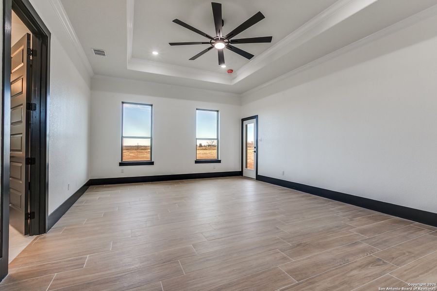 Spacious, unfurnished interior of a new home in , Castroville (Image 35).