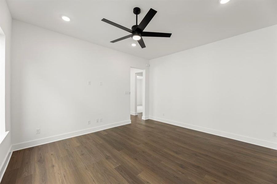 10. 3137 Eddington - Family (3)