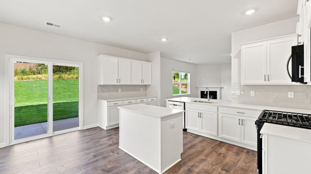 Furnished interior view inside a new home in Chestnut Ridge, Greenville (Image 10).
