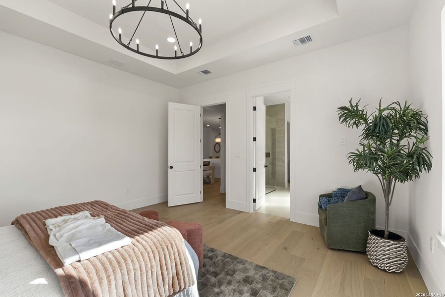 Furnished interior view inside a new home in , Bandera (Image 15).