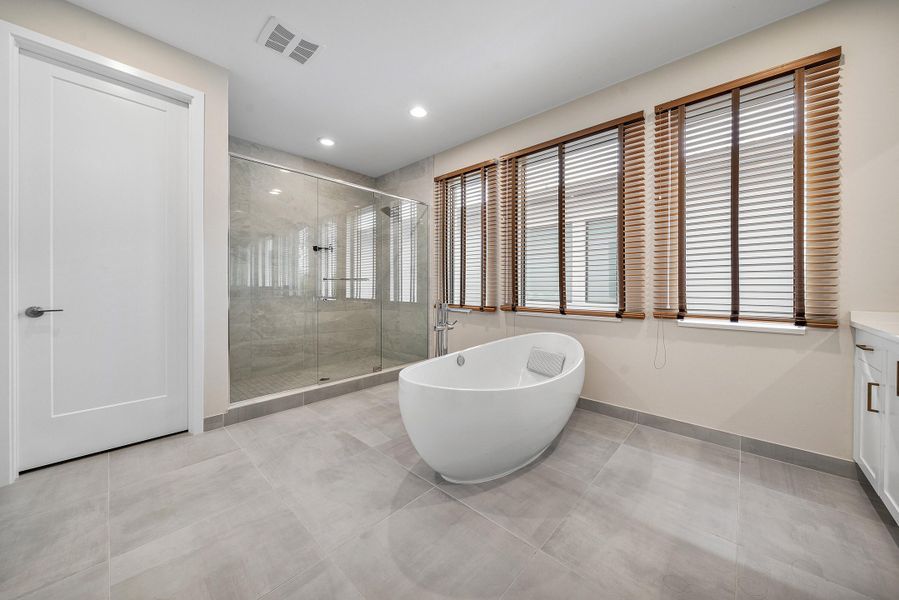 029-8124CrystalDownsAvenue-BocaRaton-FL-