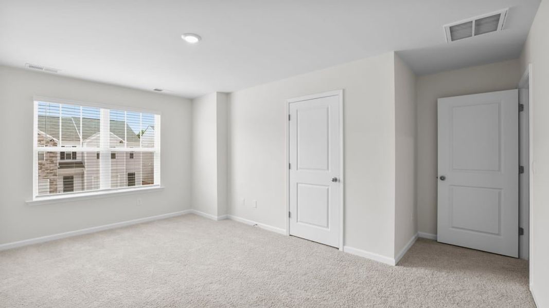 Spacious, unfurnished interior of a new home in Covington Village, Greer (Image 34).