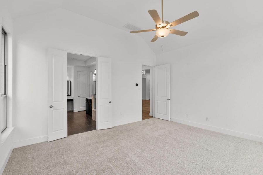 Spacious, unfurnished interior of a new home in Colton, Montgomery (Image 26).