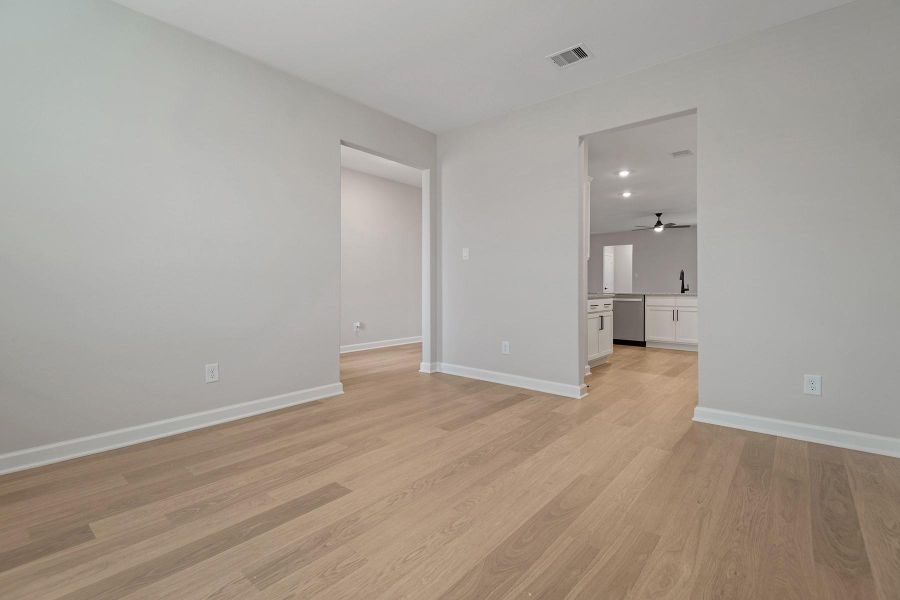 Spacious, unfurnished interior of a new home in Magnolia Woods, Magnolia (Image 8).