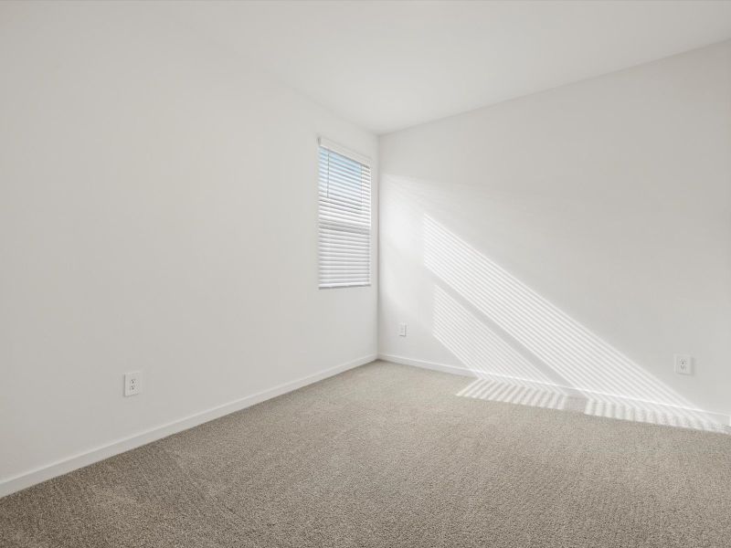 Spacious, unfurnished interior of a new home in Mountain View Estates Reserve Series, Buckeye (Image 10).